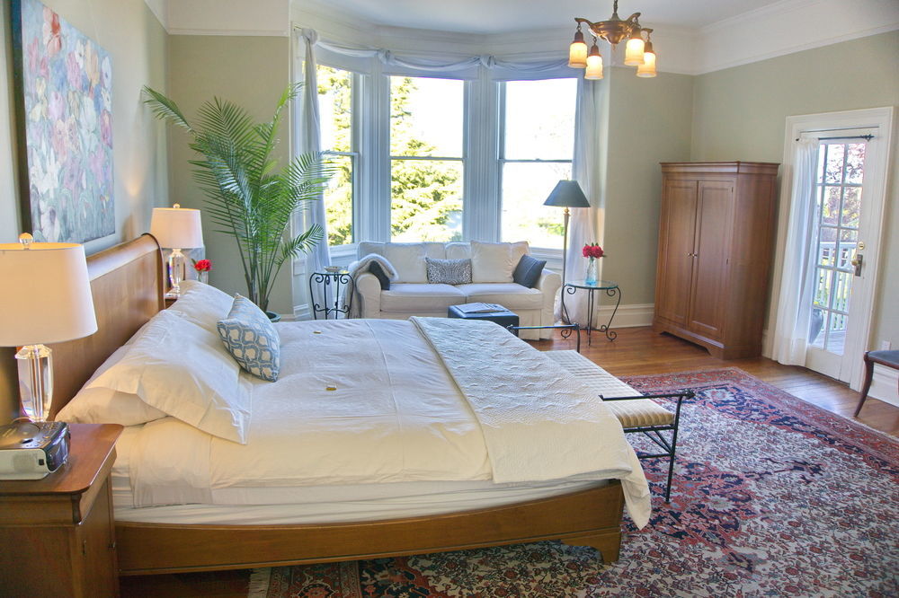Fairholme Manor Inn Victoria Bagian luar foto